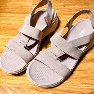 Skechers Arch fit Slingback Sandal